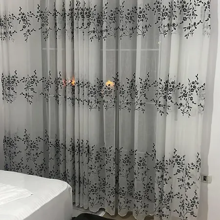 Cinema Center Apartment *